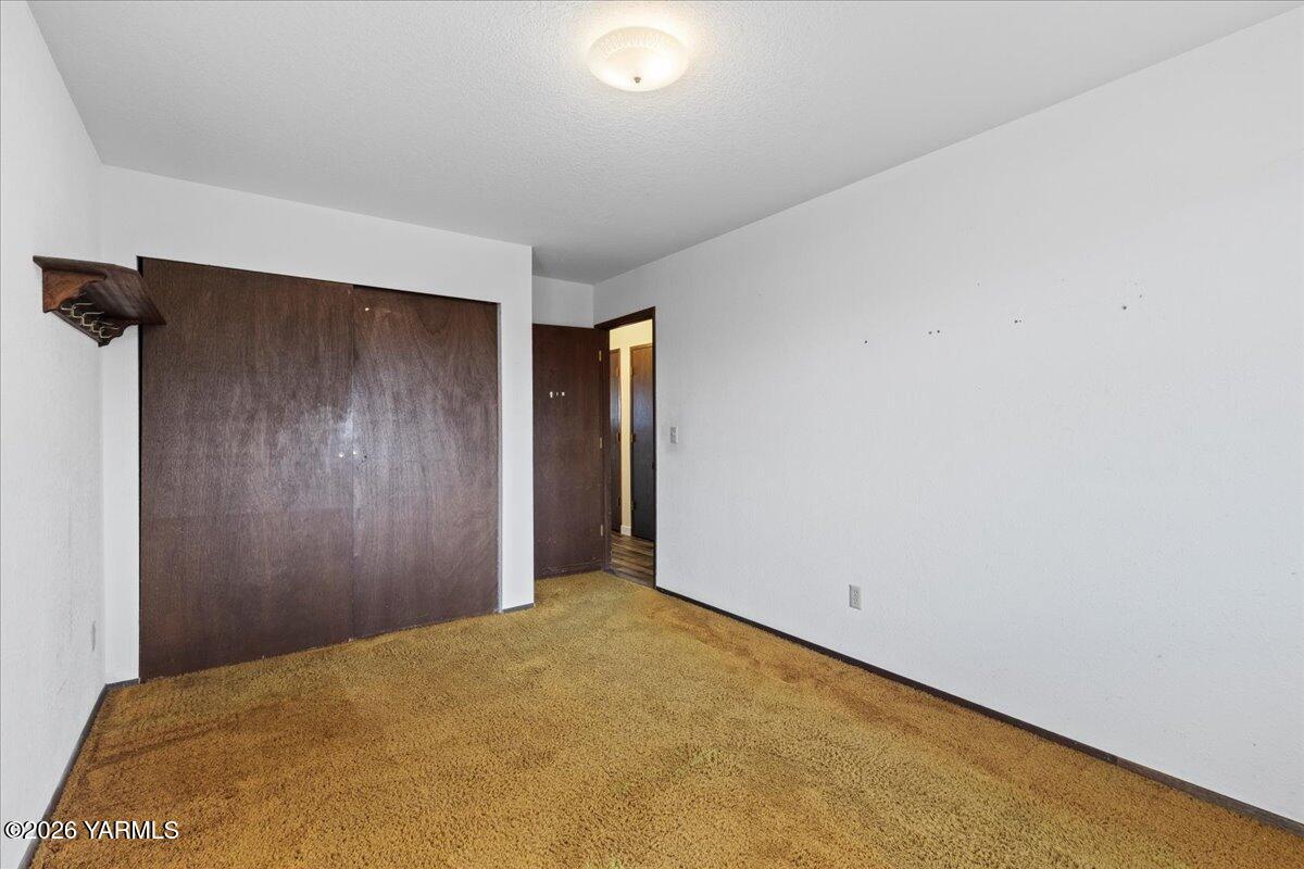 10802 Zier Road Yakima, WA 98908 - Photo 33 of 46 a view of an empty room