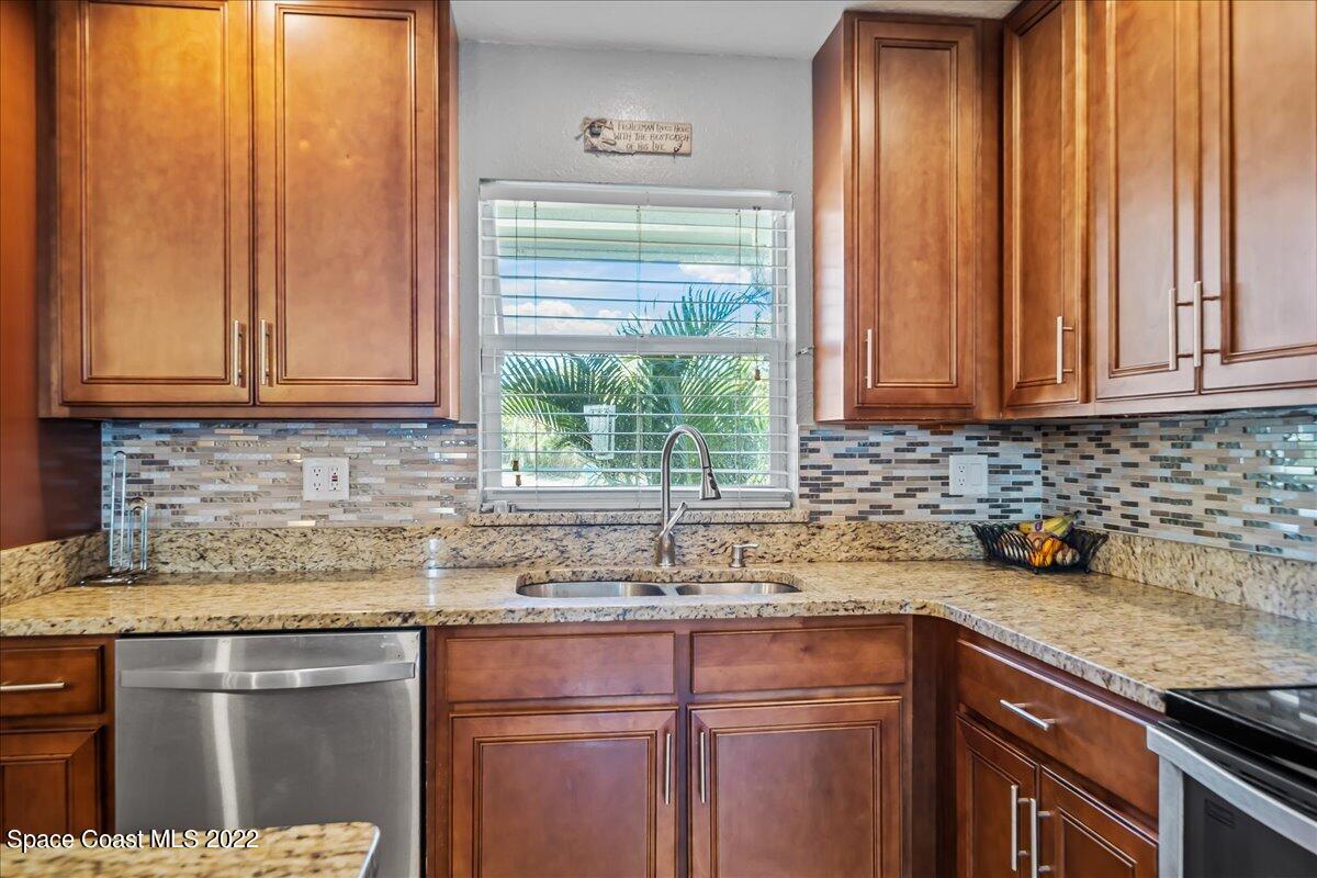 1730 Via Roma Merritt Island, FL 32952 - Photo 15 of 33 Kitchen