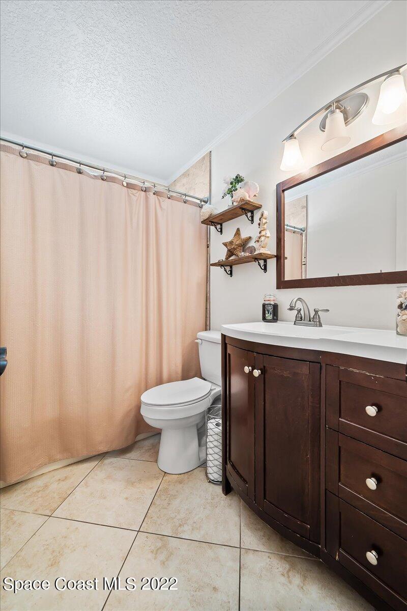 1730 Via Roma Merritt Island, FL 32952 - Photo 28 of 33 Bathroom 3