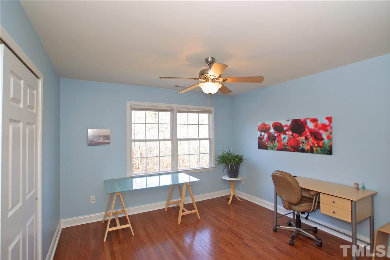 3908 Devan Oaks Way Raleigh, NC 27606 - Photo 16 of 25 Gallery Image 16