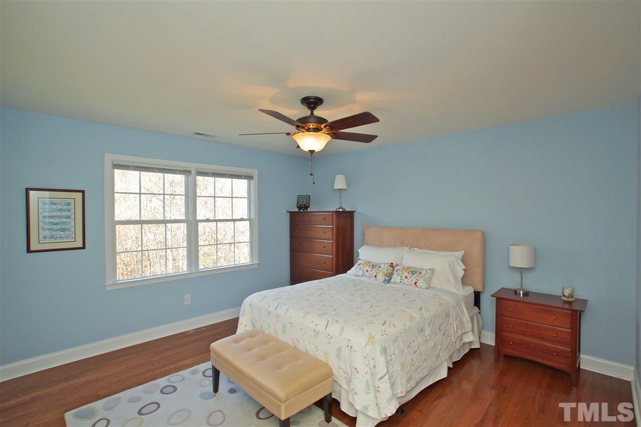 3908 Devan Oaks Way Raleigh, NC 27606 - Photo 20 of 25 Gallery Image 20