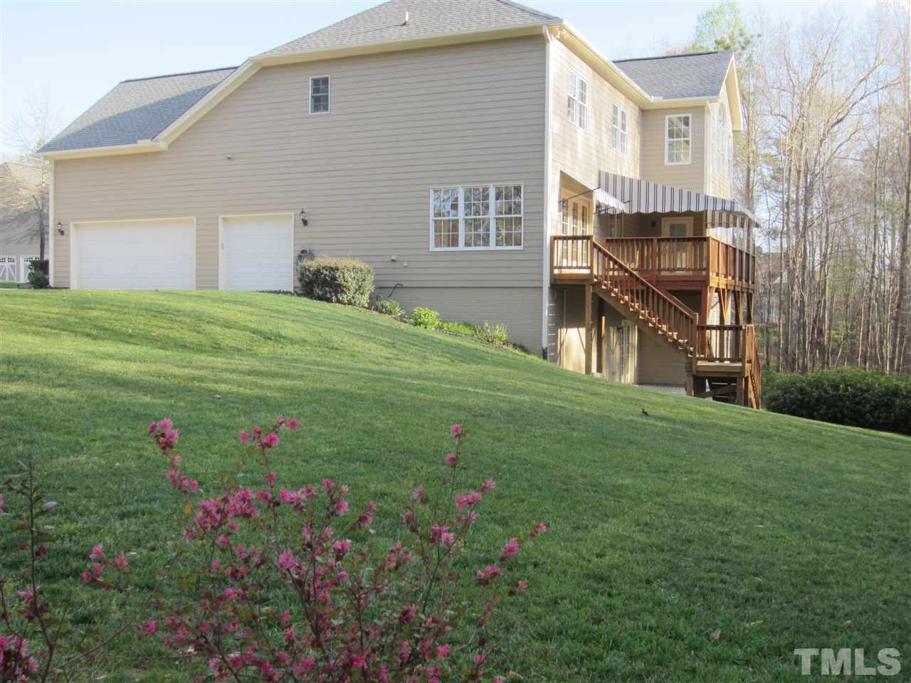 3908 Devan Oaks Way Raleigh, NC 27606 - Photo 3 of 25 Gallery Image 3