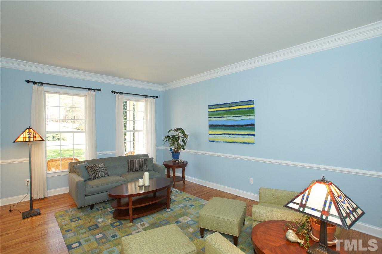 3908 Devan Oaks Way Raleigh, NC 27606 - Photo 5 of 25 Gallery Image 5