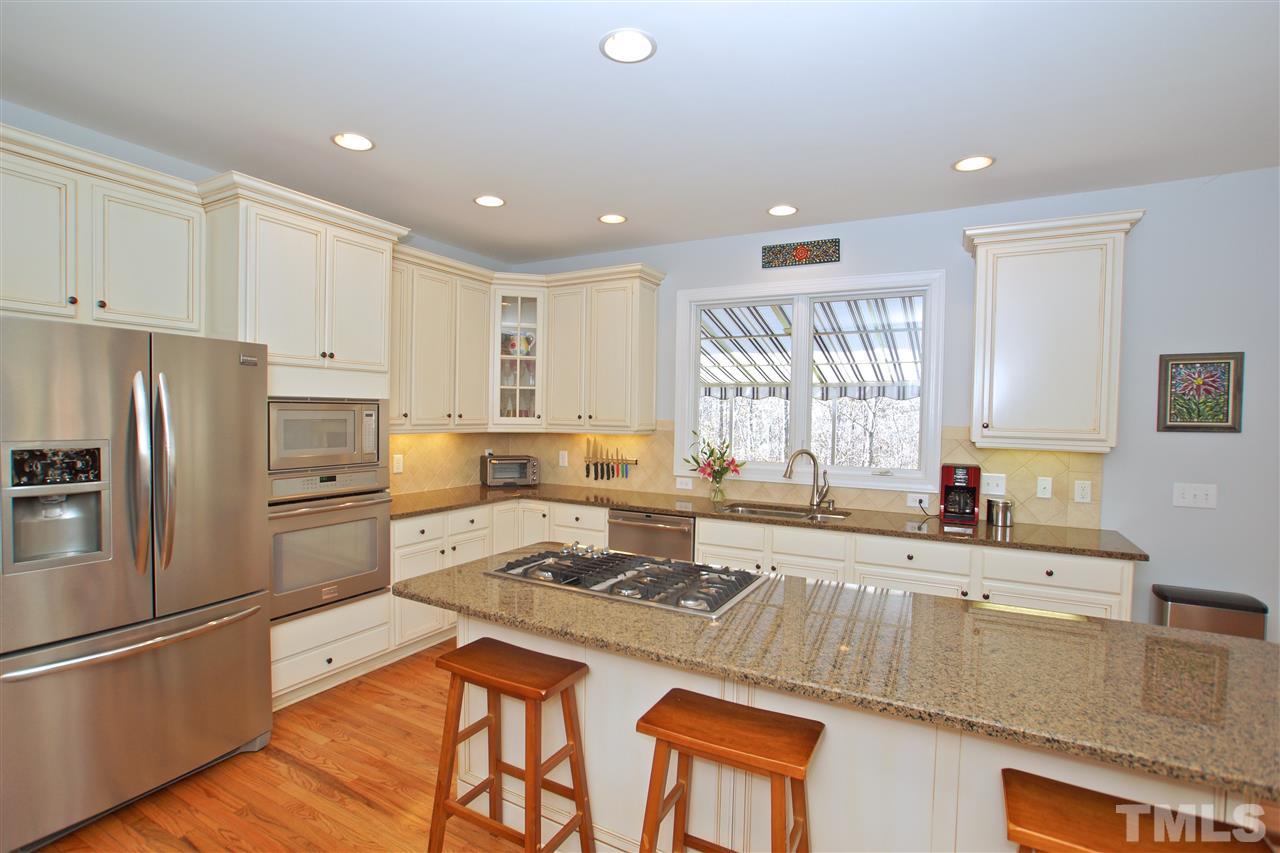 3908 Devan Oaks Way Raleigh, NC 27606 - Photo 10 of 25 Gallery Image 10