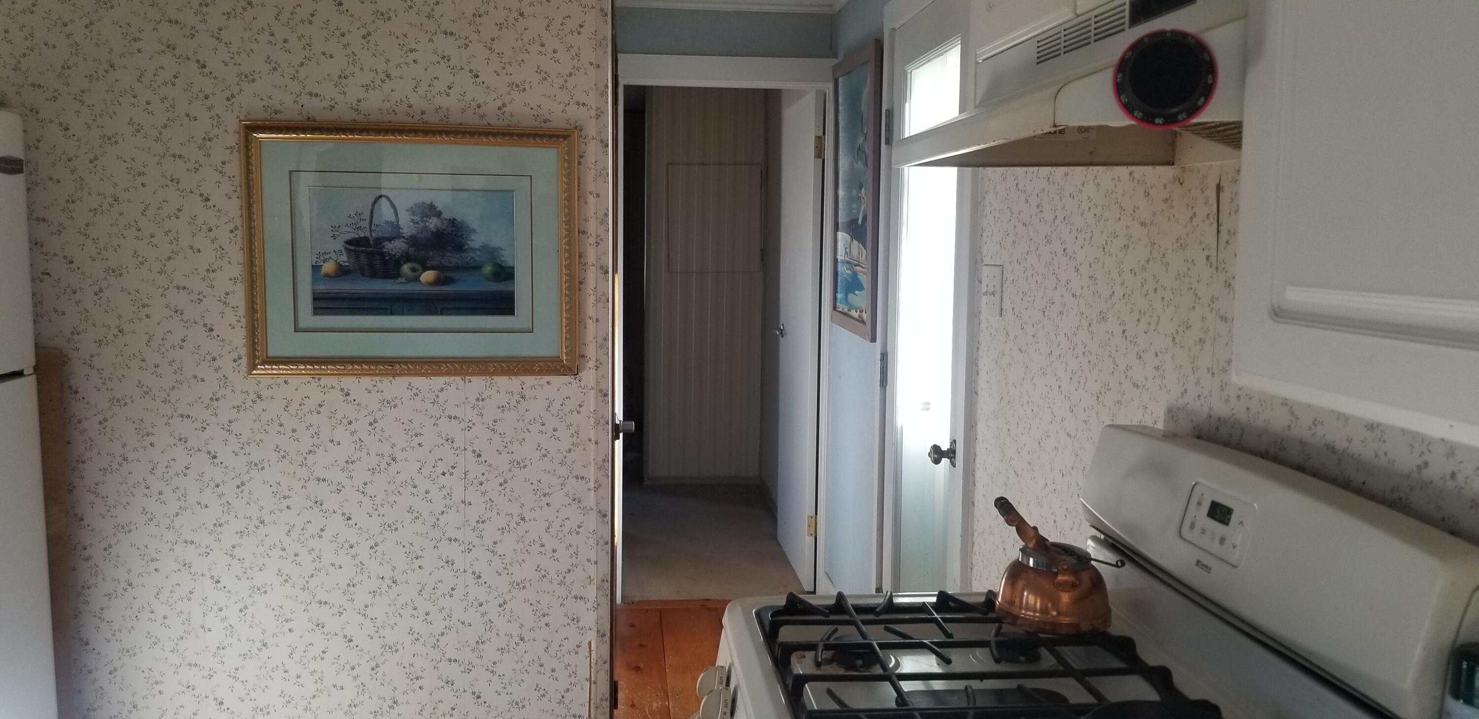3252 Colonel Stairs Road Friendship, ME 04547 - Photo 14 of 19 hallway