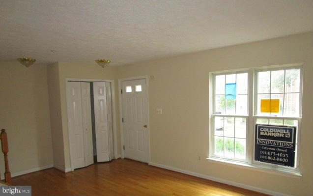 1637 Coopers Way Frederick, MD 21701 - Photo 3 of 11 Living Room