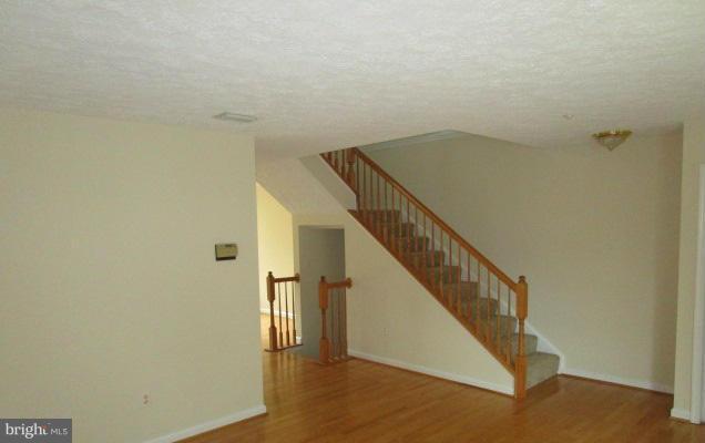 1637 Coopers Way Frederick, MD 21701 - Photo 4 of 11 Living Room