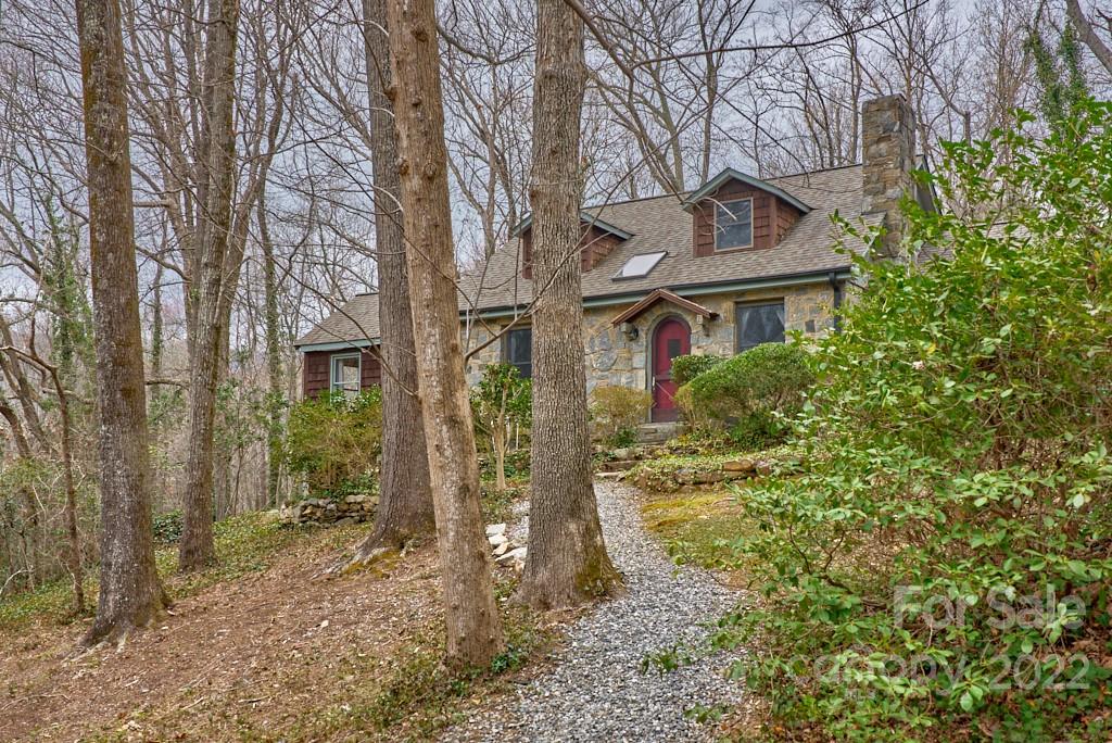 107 Erskine Road Tryon, NC 28782 - Photo 3 of 40 Gallery Image 3