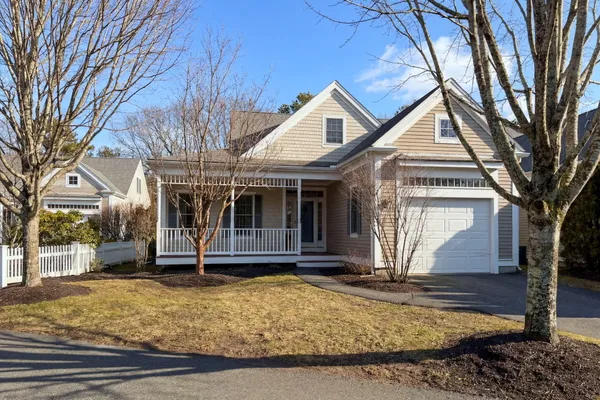 $649,500 | 5 Blue Meadow Court, Unit 5, Buzzards Bay, MA 02532