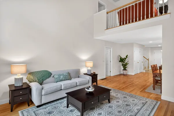 $649,500 | 5 Blue Meadow Court, Unit 5, Buzzards Bay, MA 02532