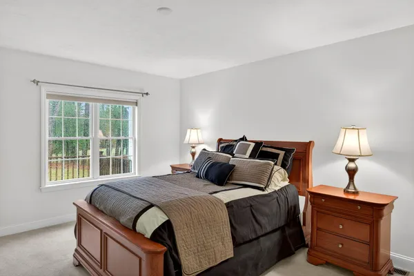 $649,500 | 5 Blue Meadow Court, Unit 5, Buzzards Bay, MA 02532