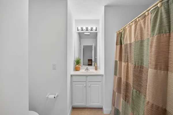 $649,500 | 5 Blue Meadow Court, Unit 5, Buzzards Bay, MA 02532