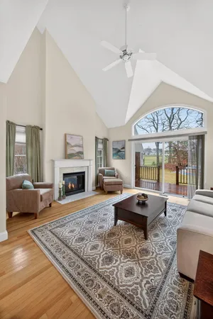 $649,500 | 5 Blue Meadow Court, Unit 5, Buzzards Bay, MA 02532