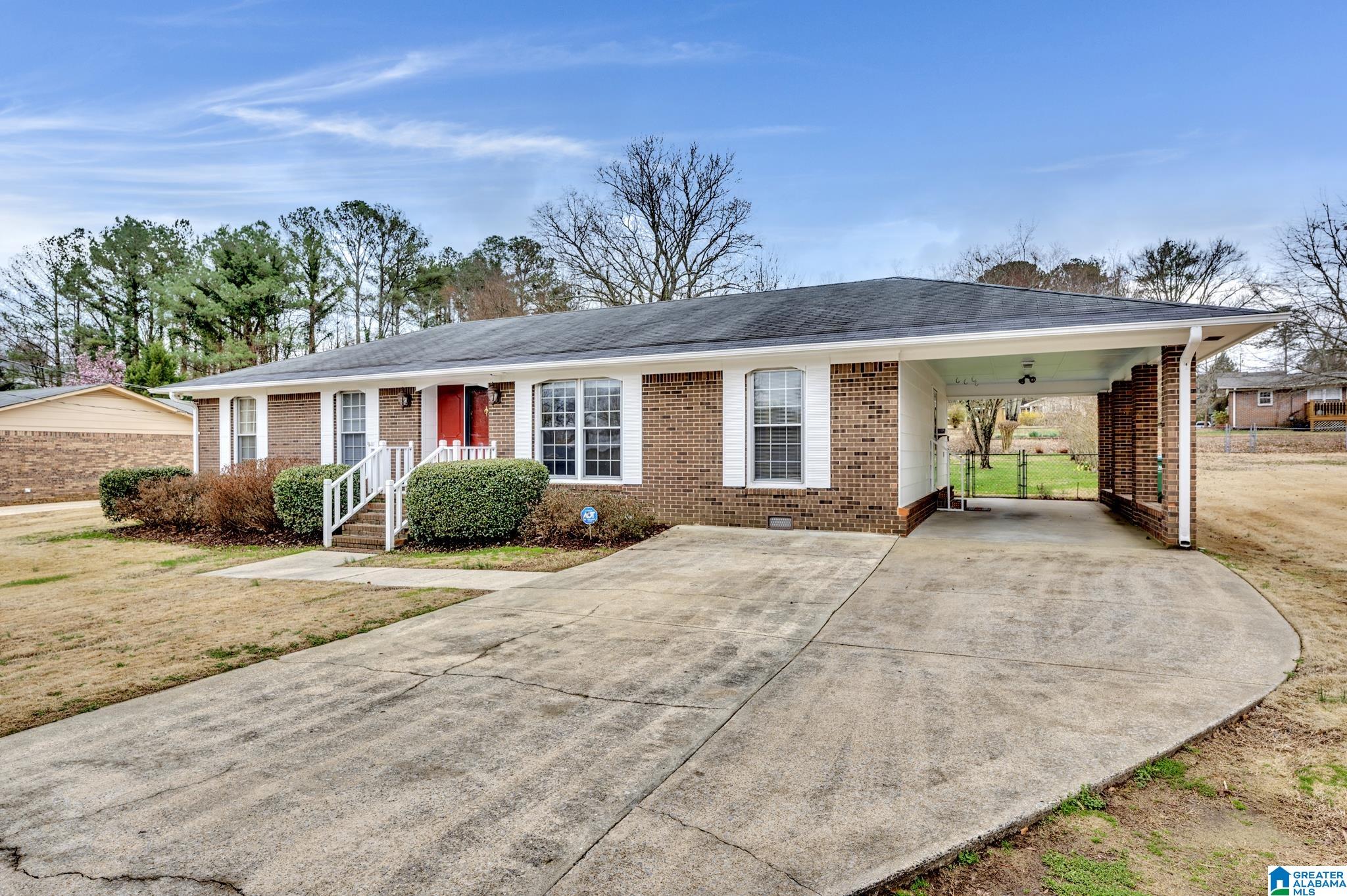 203 Meadow Lane Oneonta, AL 35121 - Photo 2 of 27