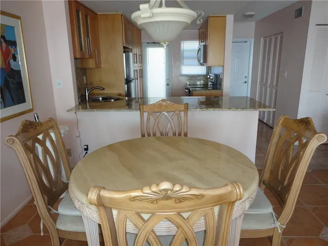 $575,000 | 750 North Ocean Boulevard, Unit 810, Pompano Beach, FL 33062