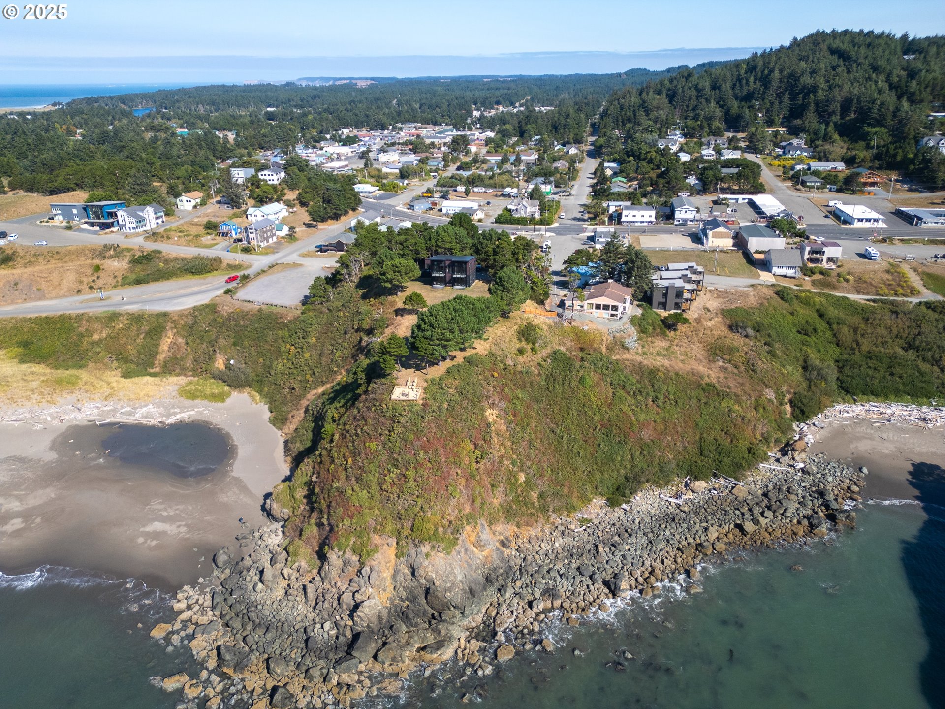 409 Jackson Street Port Orford, OR 97465 - Photo 3 of 48 a view of lake view and mountain view