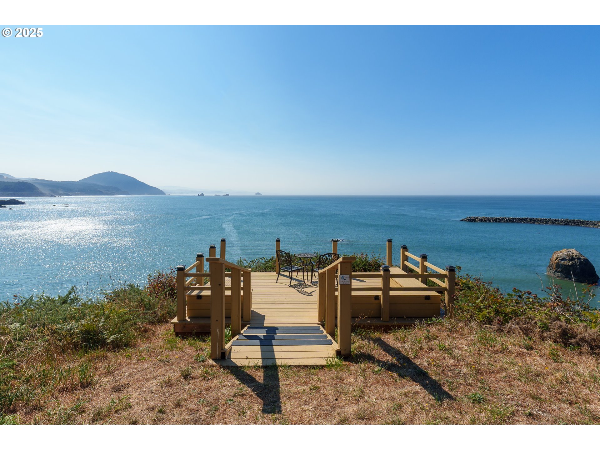 409 Jackson Street Port Orford, OR 97465 - Photo 10 of 48 a view of a terrace with chairs