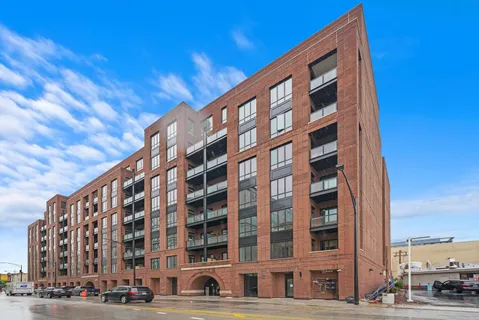 $6,250 | 323 South Racine Avenue, Unit 3C, Chicago, IL 60607