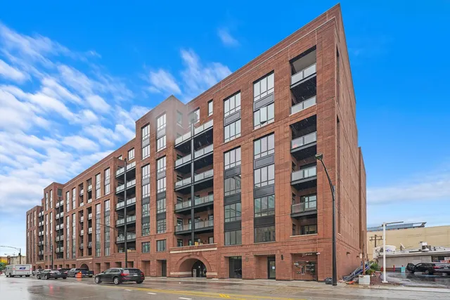 $6,250 | 323 South Racine Avenue, Unit 3C, Chicago, IL 60607