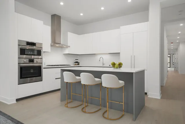 $6,250 | 323 South Racine Avenue, Unit 3C, Chicago, IL 60607