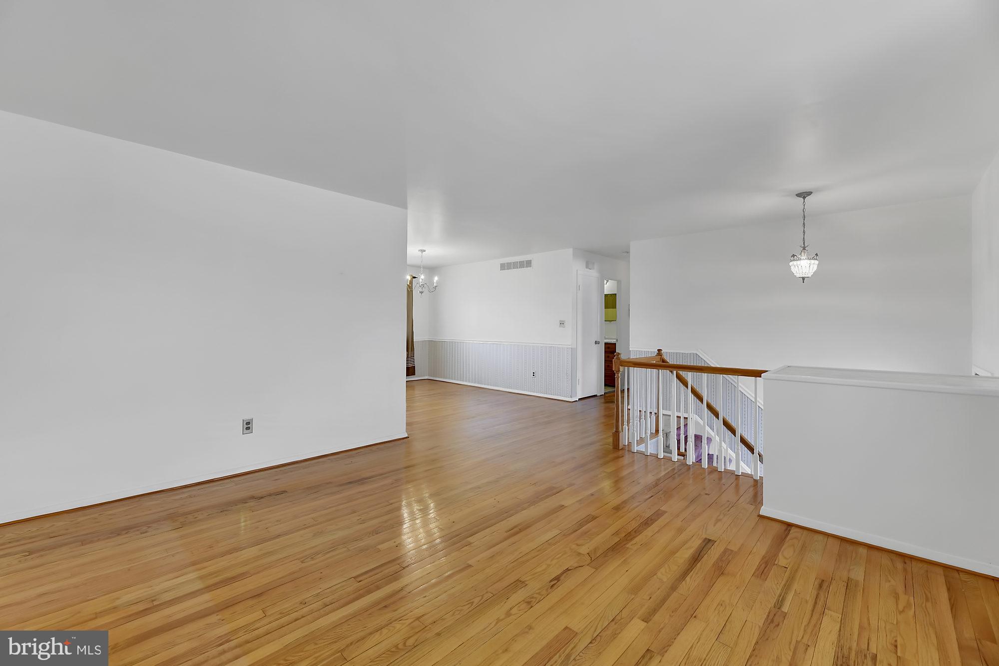 9107 Santa Rita Road Baltimore, MD 21236 - Photo 3 of 21 view to foyer/kitchen