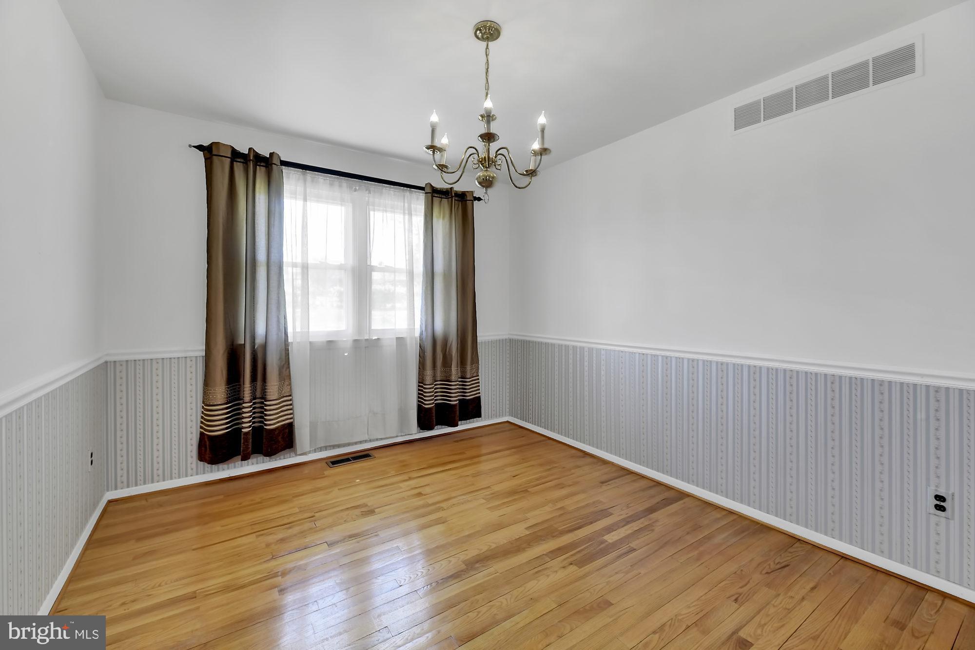 9107 Santa Rita Road Baltimore, MD 21236 - Photo 5 of 21