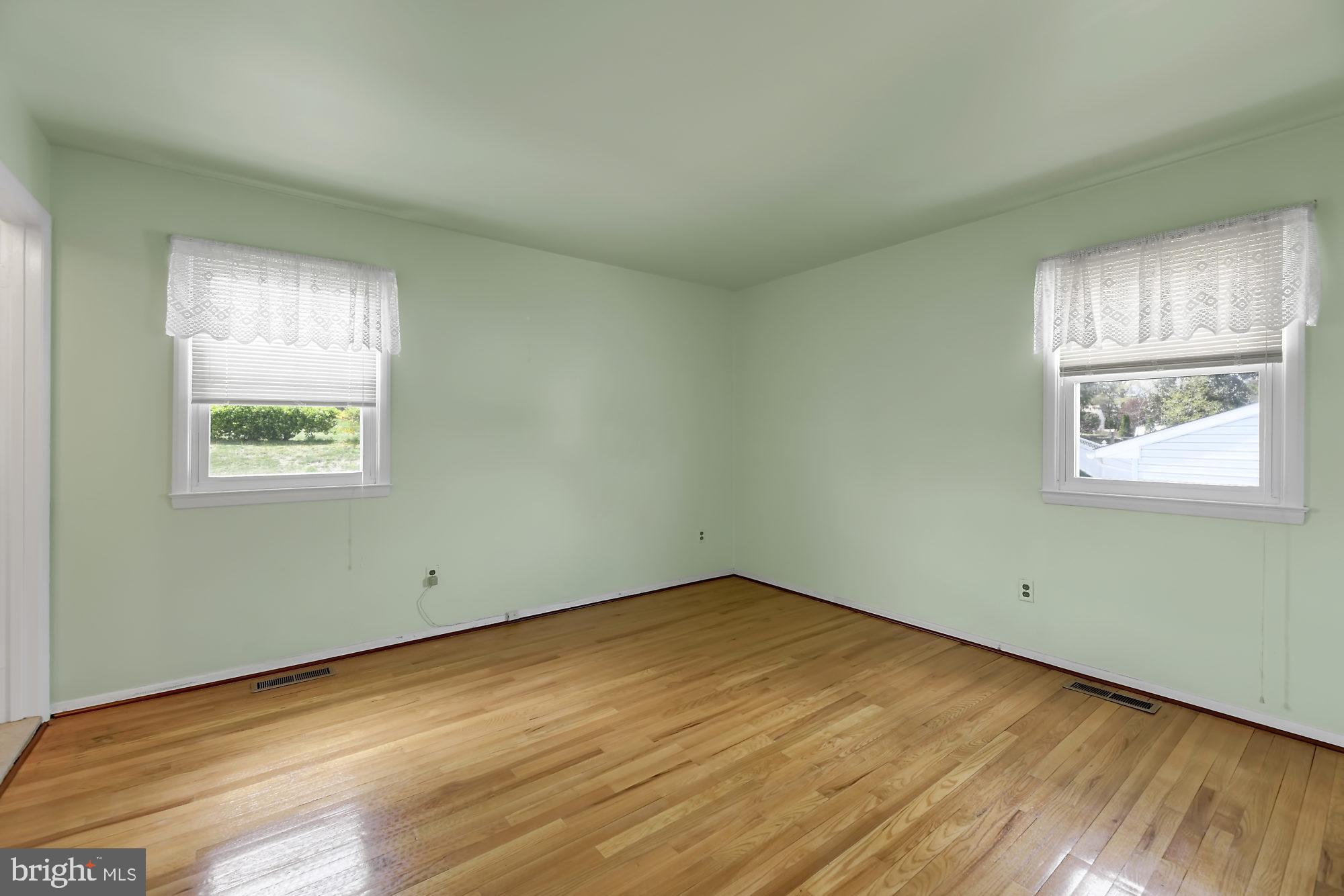 9107 Santa Rita Road Baltimore, MD 21236 - Photo 9 of 21 lots of natural light