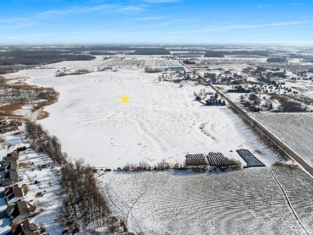 3700 Luxemburg Road Green Bay, WI 54229 - Photo 5 of 60