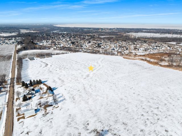 3700 Luxemburg Road Green Bay, WI 54229 - Photo 9 of 60