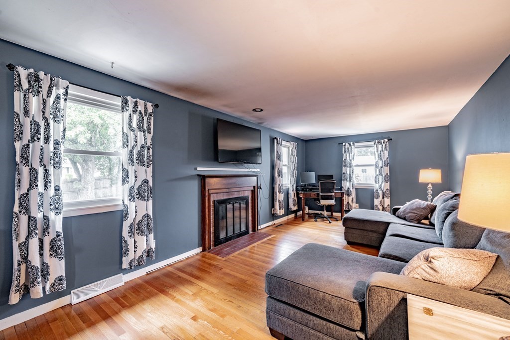 179 Whiting Farms Road Holyoke, MA 01040 - Photo 16 of 41 Gallery Image 16