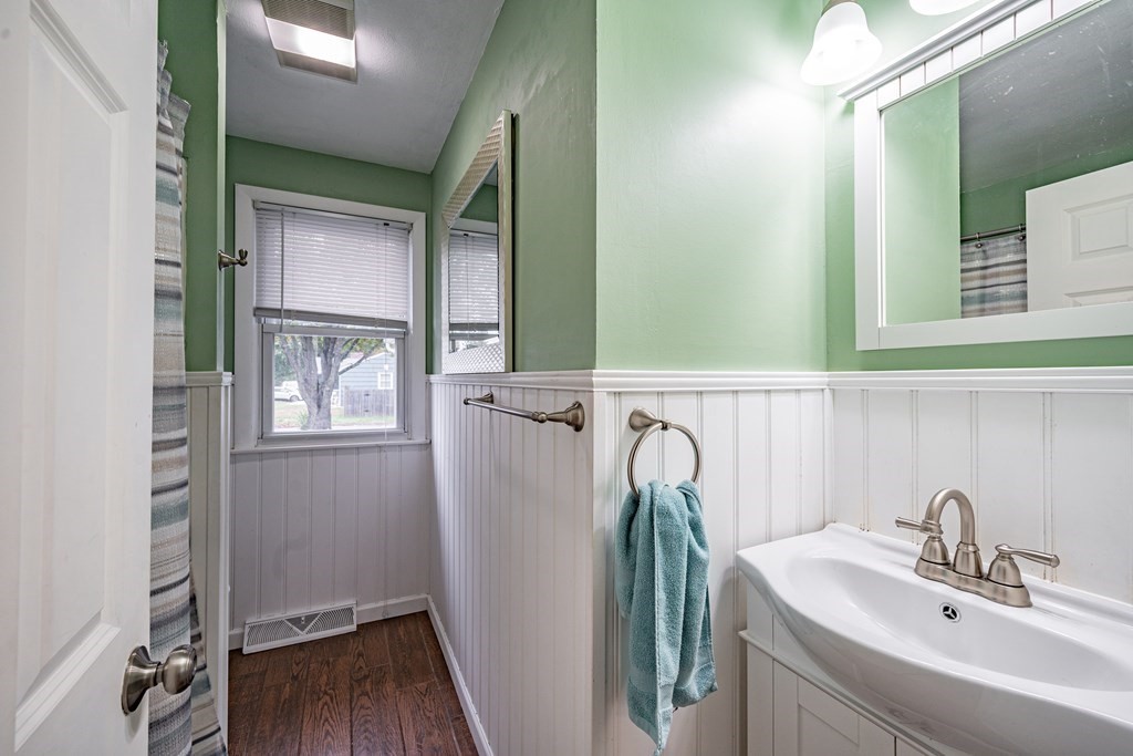 179 Whiting Farms Road Holyoke, MA 01040 - Photo 26 of 41 Gallery Image 26