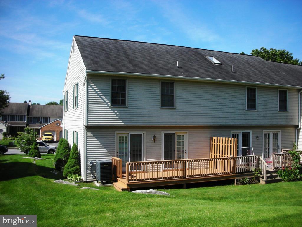 13 Greythorne Road Lancaster, PA 17603 - Photo 3 of 22 Gallery Image 3