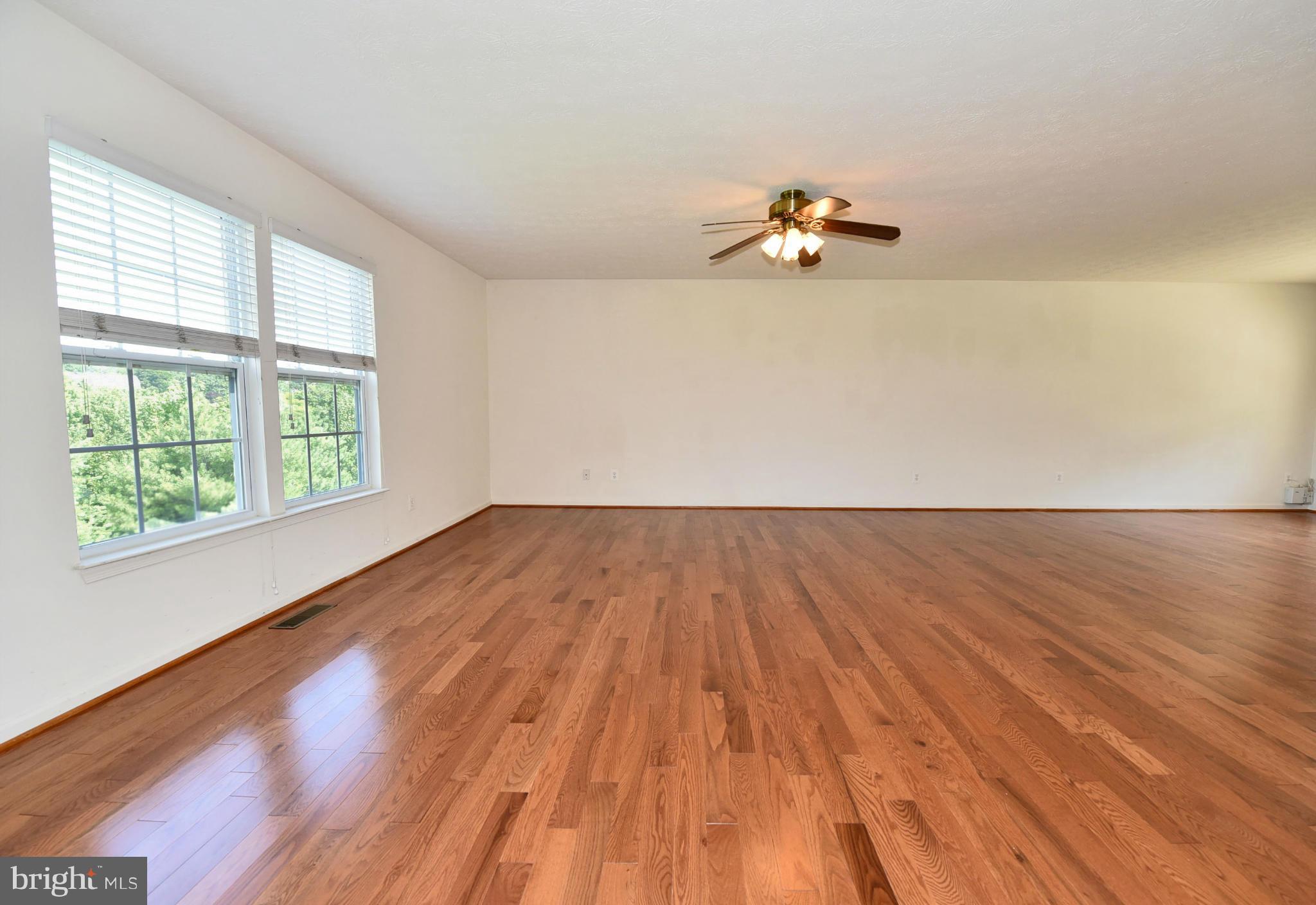 4634 Riddle Drive Baltimore, MD 21236 - Photo 5 of 25 Dining Room
