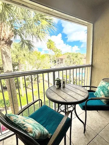$2,275 | 460 South Park Road, Unit 6303, Hollywood, FL 33021
