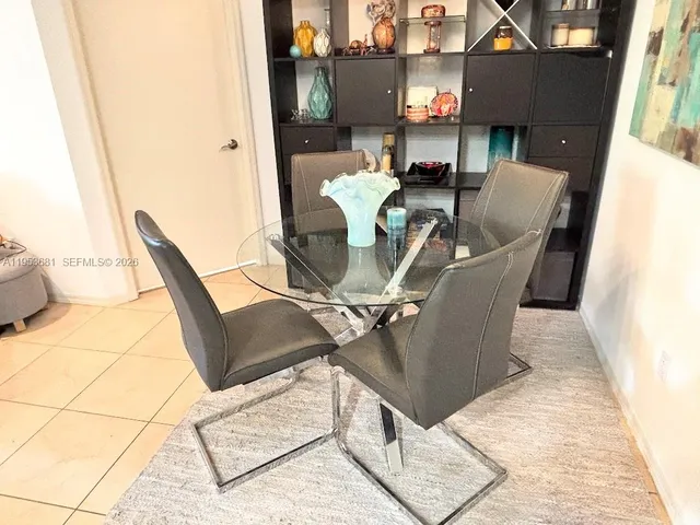 $2,275 | 460 South Park Road, Unit 6303, Hollywood, FL 33021