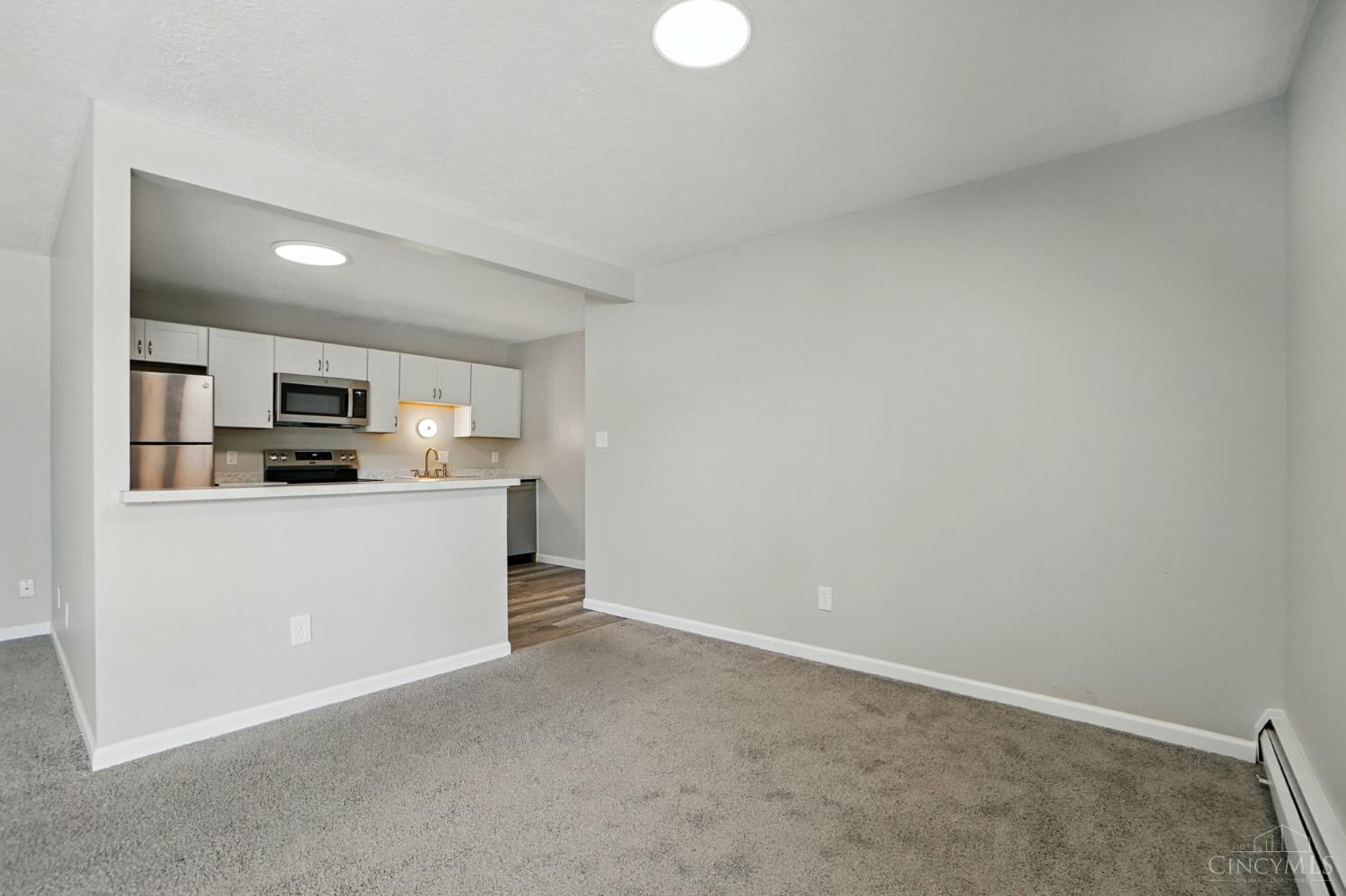 6643 Hearne Road, Unit 140 Cincinnati, OH 45248 - Photo 8 of 36 Gallery Image 8