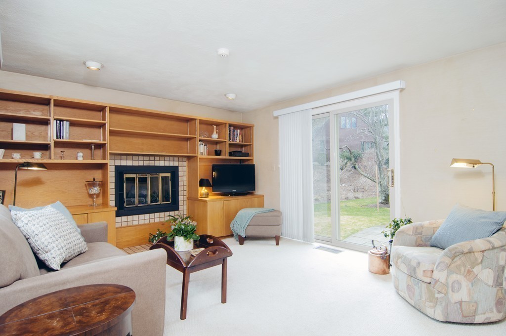 9 Potter Pond, Unit 9 Lexington, MA 02421 - Photo 11 of 24 Gallery Image 11