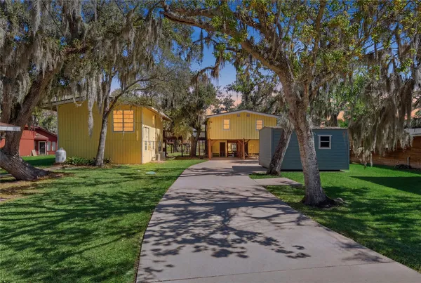 $700,000 | 6674 County Road 659, Brazoria, TX 77422