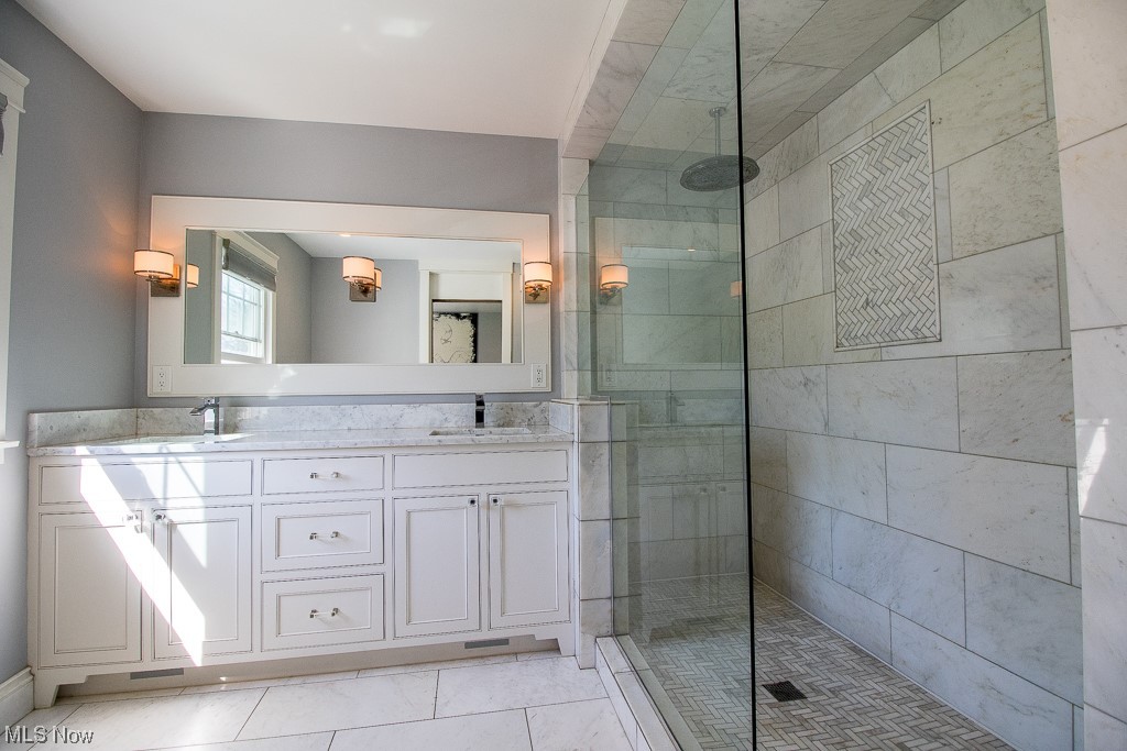 4639 Anderson Road Cleveland, OH 44121 - Photo 19 of 35