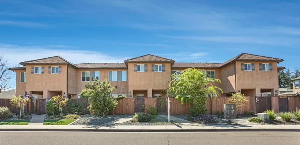 $549,999 | 2108 Tienda Drive, Lodi, CA 95242