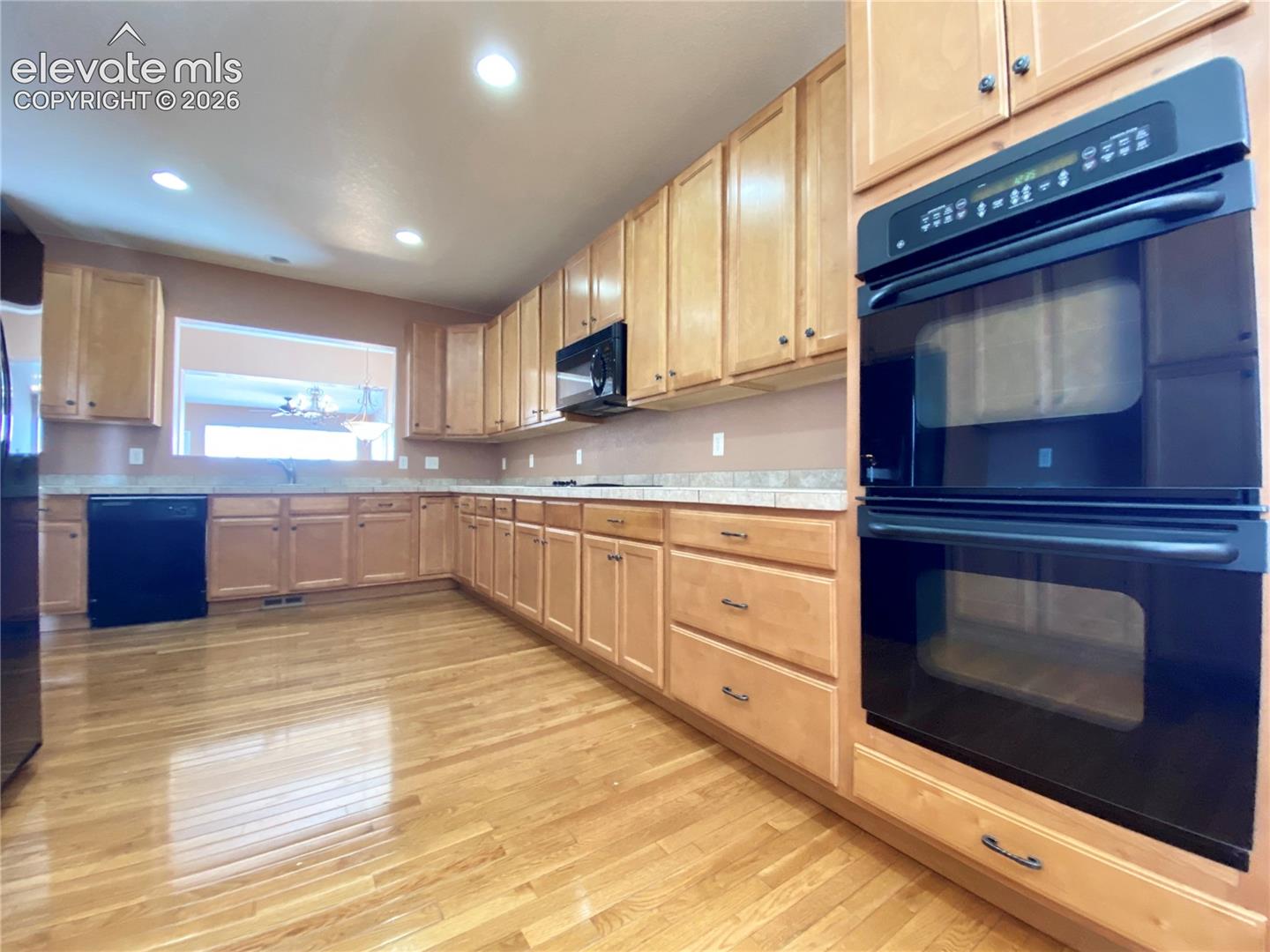 1615 Bowstring Road Monument, CO 80132 - Photo 7 of 28