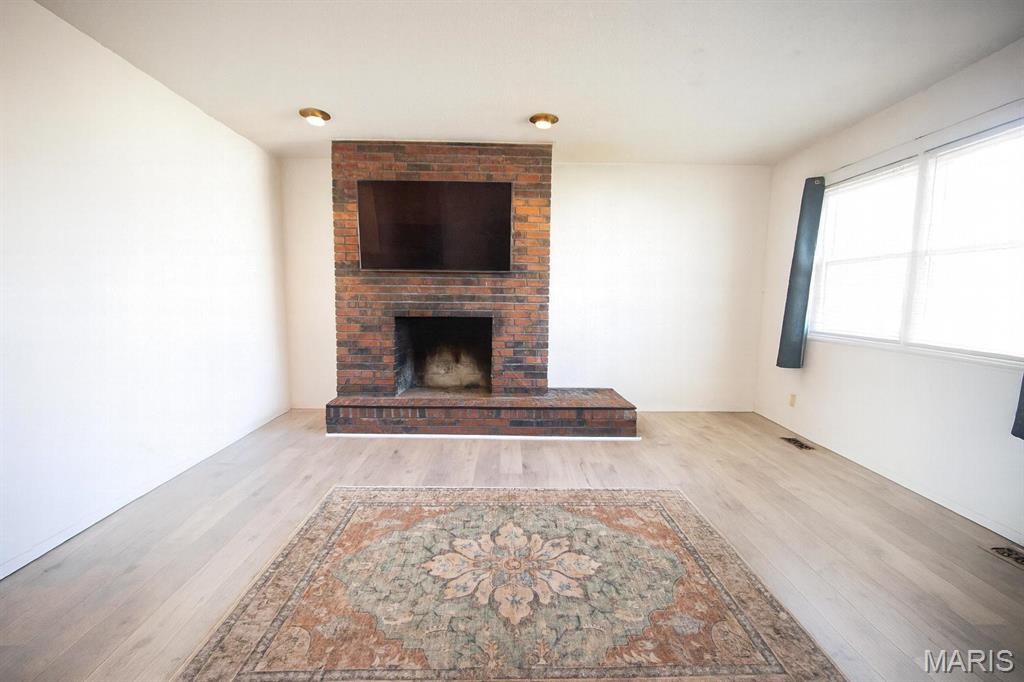 508 Franklin Avenue Troy, IL 62294 - Photo 3 of 13