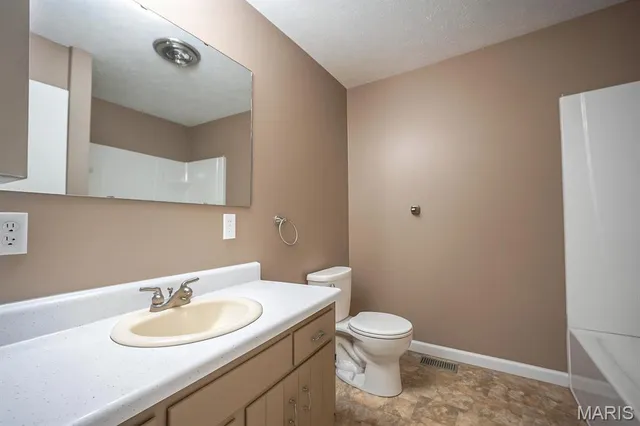 $190,000 | 508 Franklin Avenue, Troy, IL 62294