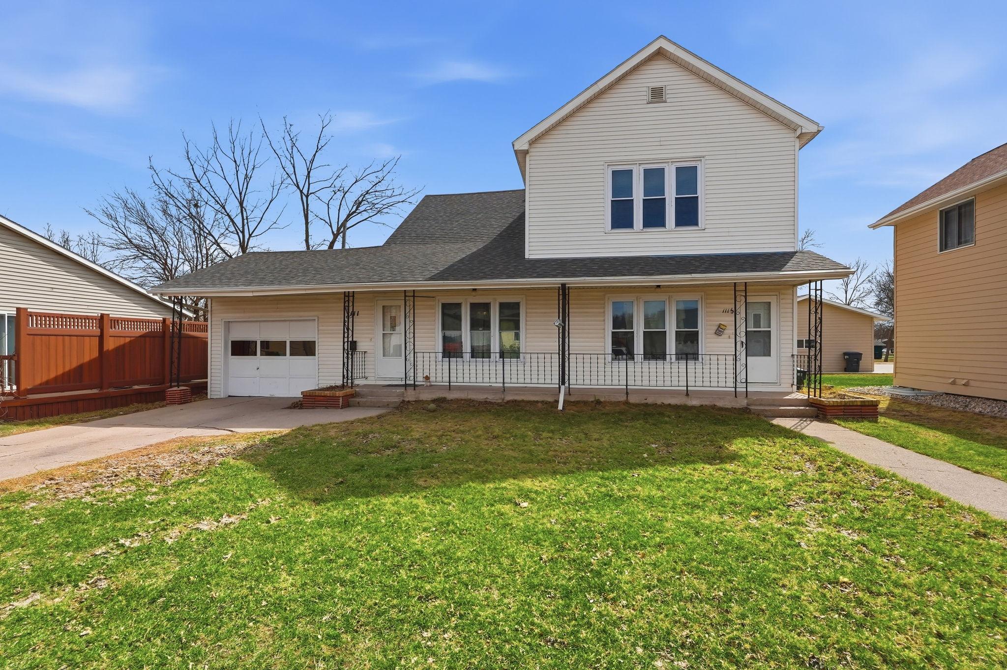 111 West Warren Street Luverne, MN 56156 - Photo 1 of 4