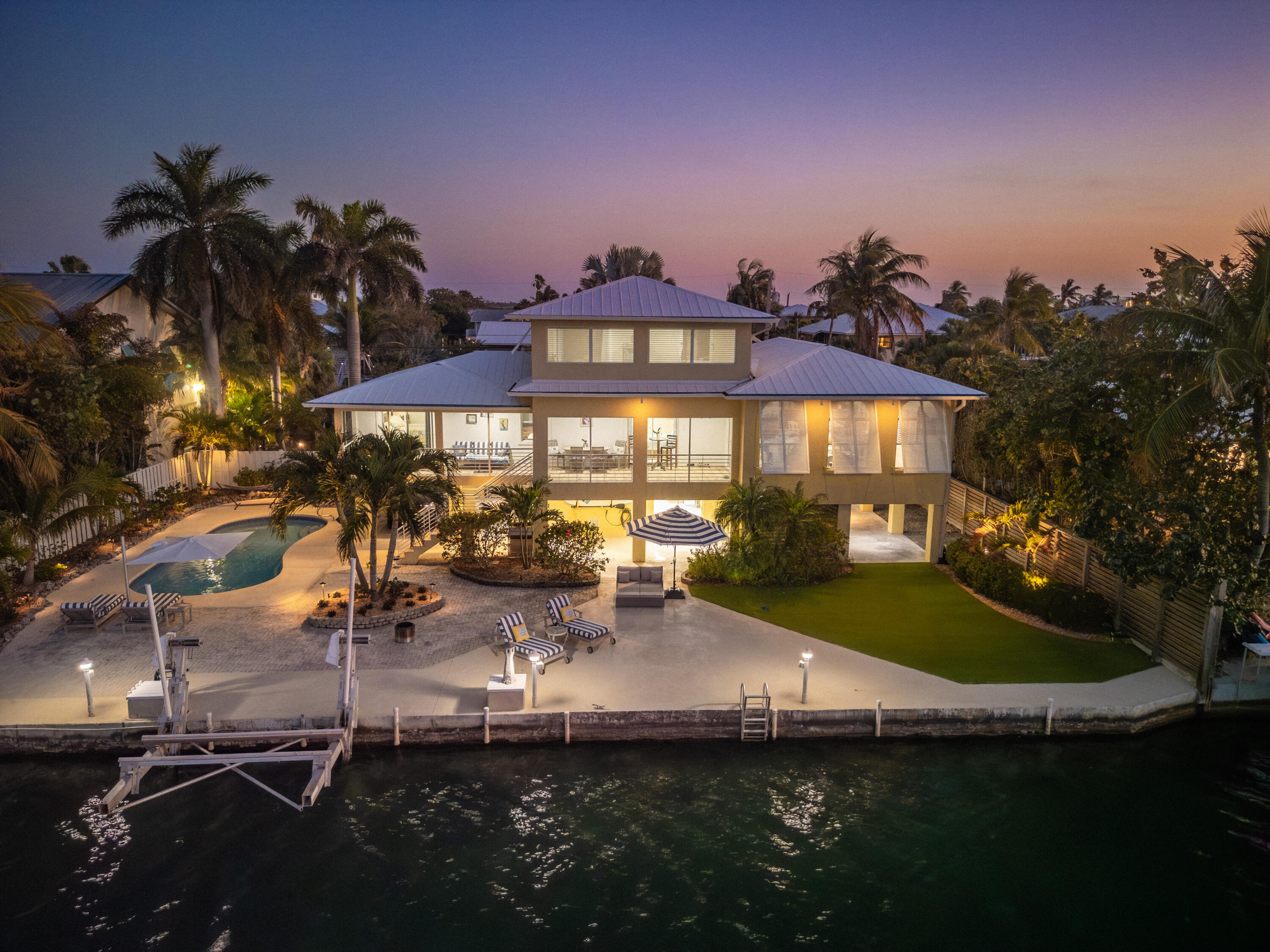 16805 Tamarind Road Sugarloaf, FL 33042 - Photo 12 of 74 Twilight