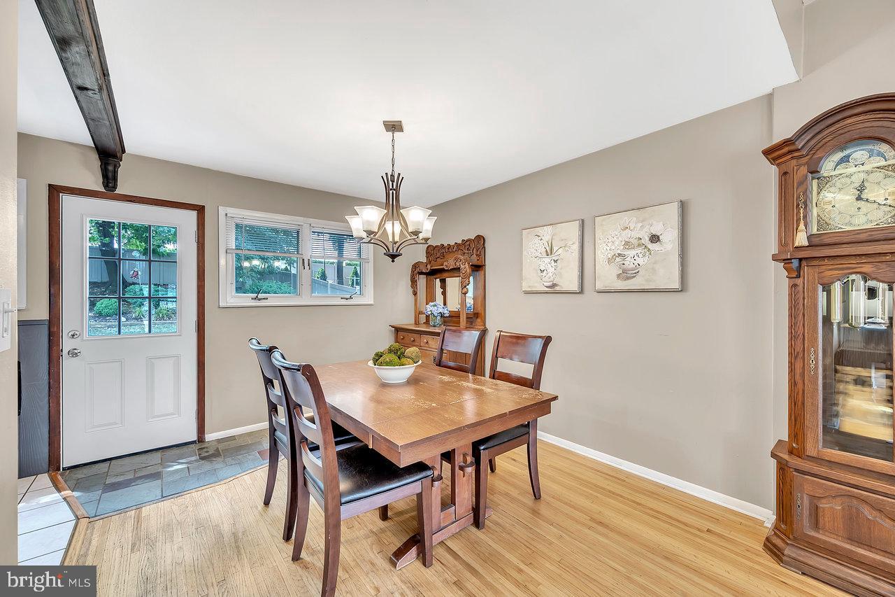 14 Amsterdam Road Hamilton, NJ 08620 - Photo 8 of 38 Gallery Image 8