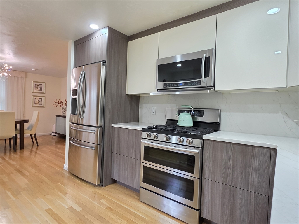 84 West Union Street Ashland, MA 01721 - Photo 18 of 41