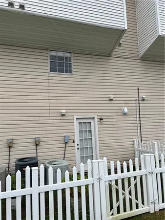 $148,000 | 901 Joe Yenni Boulevard, Unit B2, Kenner, LA 70065