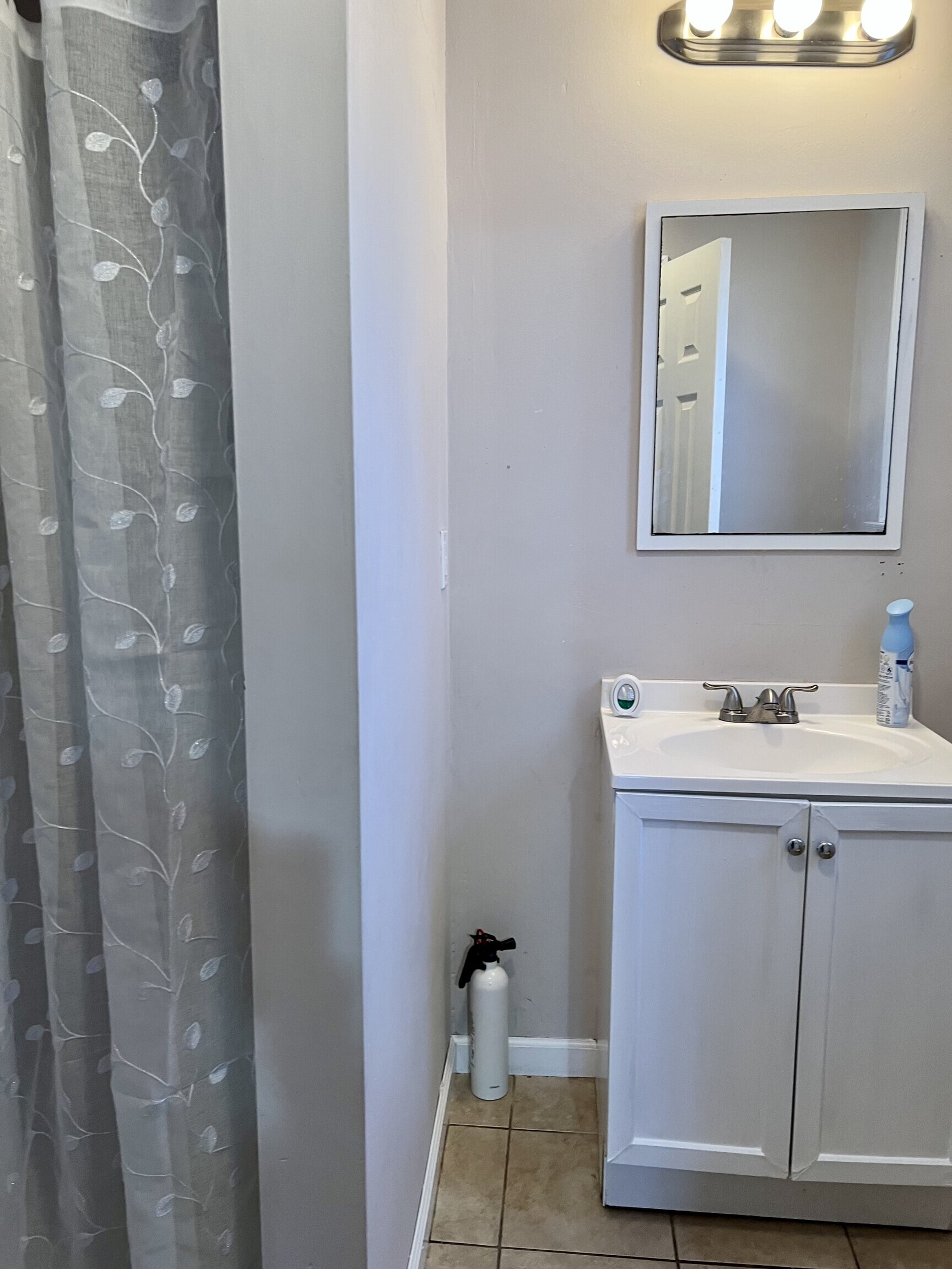 435 Windham Road Windham, CT 06226 - Photo 16 of 20 a bathroom with a sink and a mirror