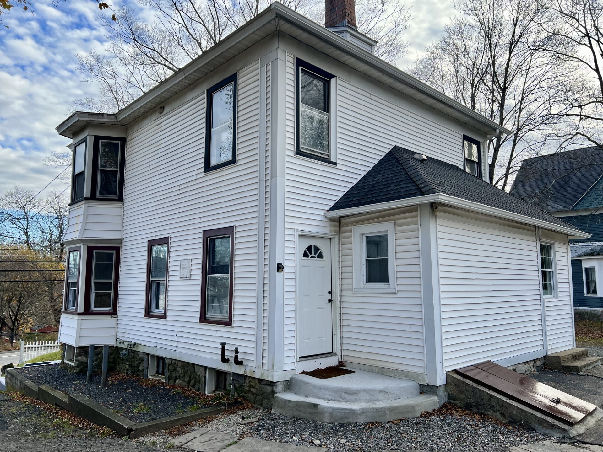 435 Windham Road Windham, CT 06226 - Photo 2 of 20 a front view of a house with entertaining space